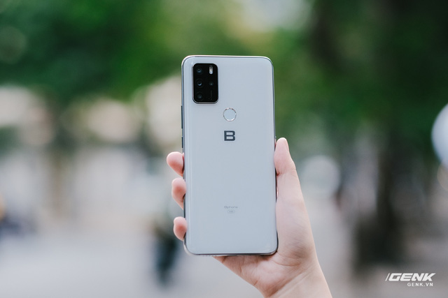 Trên tay Bphone A40: Giá 4.5 triệu đồng nhưng chưa có chứng chỉ Google Play Protect, không xem được Netflix HD - Ảnh 12. Trên tay Bphone A40: Giá 4.5 triệu đồng nhưng chưa có chứng chỉ Google Play Protect, không xem được Netflix HD - Ảnh 12.