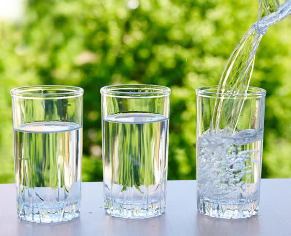 Mùa đông là thời điểm vàng để bệnh gút “nổi loạn và tăng cao”, bác sĩ nhắc nhở: Ăn 3 loại thực phẩm này, căn bệnh “nhà giàu” không dám làm phiền - Ảnh 4. Mùa đông là thời điểm vàng để bệnh gút “nổi loạn và tăng cao”, bác sĩ nhắc nhở: Ăn 3 loại thực phẩm này, căn bệnh “nhà giàu” không dám làm phiền - Ảnh 4.