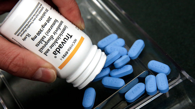Thuốc tiêm phòng HIV đầu tiên trên thế giới: Giá 85 triệu/mũi, tiêm 6 mũi/năm, hiệu quả trên 99% - Ảnh 3. Thuốc tiêm phòng HIV đầu tiên trên thế giới: Giá 85 triệu/mũi, tiêm 6 mũi/năm, hiệu quả trên 99% - Ảnh 3.