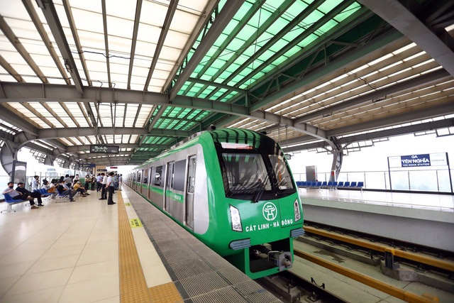 Hà Nội sẽ xây dựng 3 tuyến đường sắt đô thị 5 năm tới - Ảnh 1. Hà Nội sẽ xây dựng 3 tuyến đường sắt đô thị 5 năm tới - Ảnh 1.