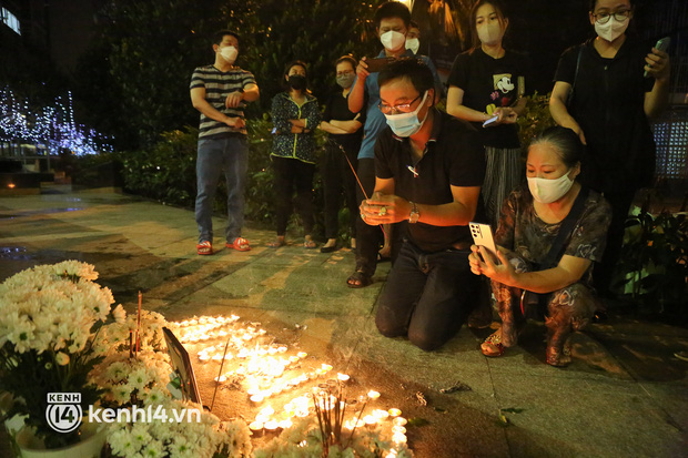  Nghẹn lòng lễ tưởng niệm bé gái 8 tuổi nghi bị dì ghẻ bạo hành: Tấm di ảnh với nụ cười ngây thơ khiến bao người xót xa - Ảnh 7.