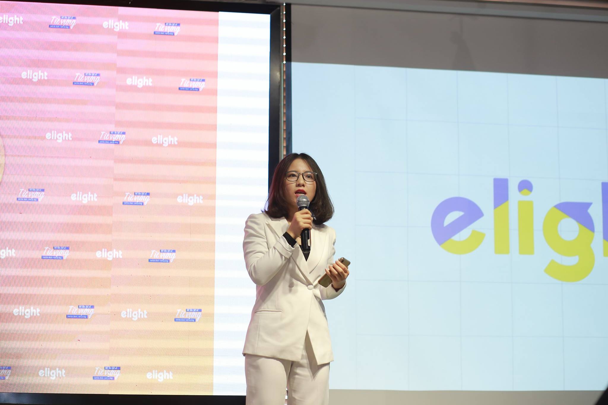 Ceo Elight Phan Kiều Trang: Nhiều Người Việt Bắt Đầu Học Tiếng Anh Rất  Nhanh Nhưng Dễ Bỏ Giữa Chừng