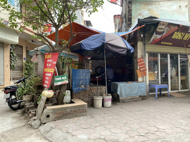 Hàng quán ở Hà Nội sau chỉ thị đóng cửa phòng dịch COVID-19  - Ảnh 3.