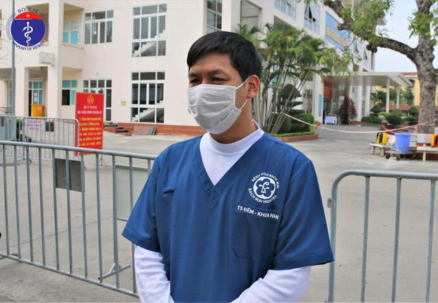 Bệnh nhi sơ sinh đầu tiên mắc Covid-19 tại Việt Nam được công bố khỏi bệnh - Ảnh 2.