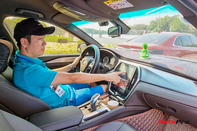 Đổi từ Toyota Vios và Honda CR-V sang VinFast Lux A2.0, chủ xe dày dạn kinh nghiệm ở Bình Dương nói gì? - Ảnh 7. Đổi từ Toyota Vios và Honda CR-V sang VinFast Lux A2.0, chủ xe dày dạn kinh nghiệm ở Bình Dương nói gì? - Ảnh 7.