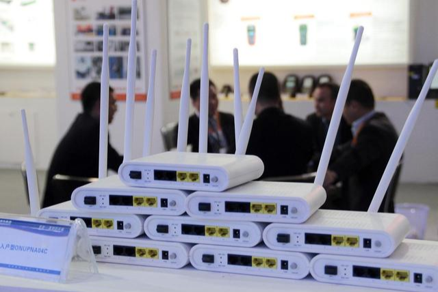 Đừng đặt router Wi-Fi ở 3 vị trí này trong nhà, nếu không tốc độ 100 Mbps cũng hóa rùa bò - Ảnh 2. Đừng đặt router Wi-Fi ở 3 vị trí này trong nhà, nếu không tốc độ 100 Mbps cũng hóa rùa bò - Ảnh 2.