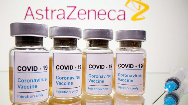 Hơn 117.000 liều vaccine phòng Covid-19 đầu tiên đã về đến Việt Nam - Ảnh 4.