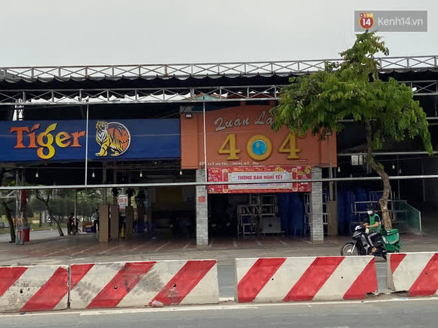 Quán cà phê The Coffee House, quán ăn, lẩu dê ở TP.HCM bị phong toả vì nhân viên sân bay Tân Sơn Nhất mắc Covid-19 từng đến - Ảnh 4.