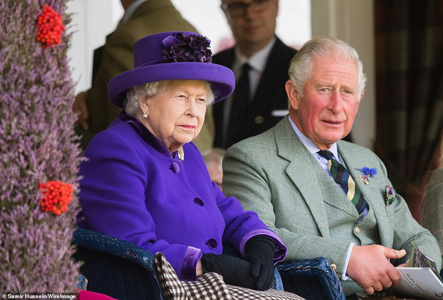  Nữ hoàng Anh và dư luận phản ứng ra sao trước lời tuyên bố đanh thép của Hoàng tử William khiến Harry phải xấu hổ?  - Ảnh 2.