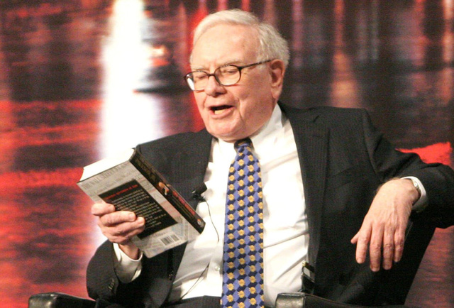  Lời khuyên vàng ngọc từ Warren Buffett: Tuổi trẻ sẵn sàng làm điều này, phần đời còn lại tuyệt đối không hối hận!  - Ảnh 1.