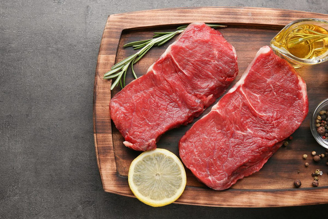  Ăn bao nhiêu thịt đỏ mỗi ngày thì không gây hại? Sự thật về loại thực phẩm gây tranh cãi bậc nhất thế giới  - Ảnh 2.
