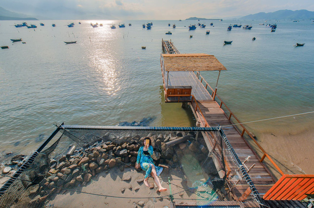 Chi 2,5 tỷ đồng mua lại nhà cũ, cặp vợ chồng mạnh tay cải tạo để có view biển Nha Trang đẹp xuất sắc - Ảnh 14.