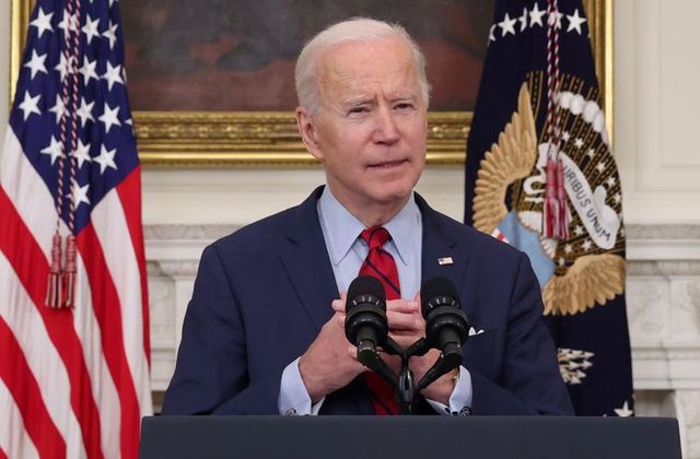 Reuters: Biden sắp công bố kế hoạch chi tiêu có thể lên đến 4.000 tỷ USD - Ảnh 1.