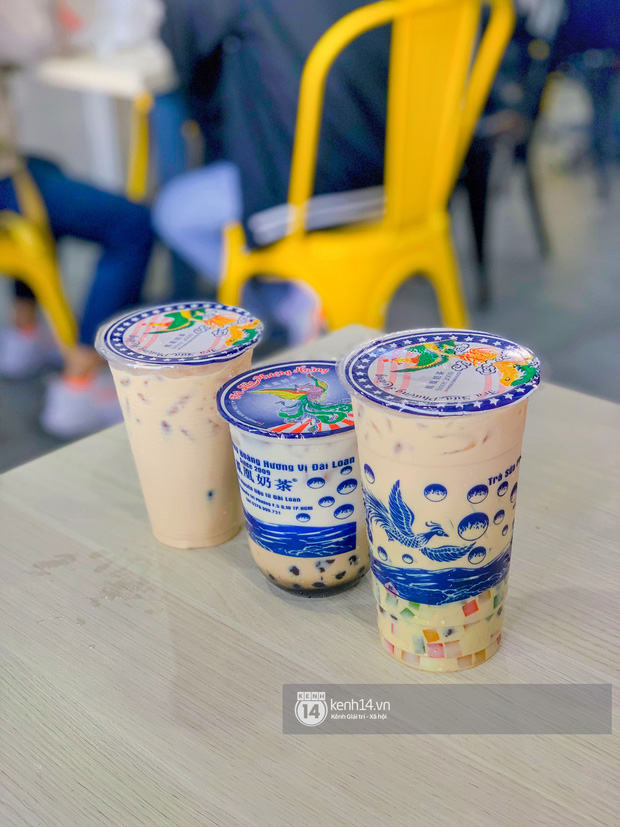Tiệm trà sữa chảnh nhất Sài Gòn: Ai mua nhiều quá thì hổng bán, uống có ngon không mà phải xếp hàng mệt dữ vậy? - Ảnh 10. Tiệm trà sữa chảnh nhất Sài Gòn: Ai mua nhiều quá thì hổng bán, uống có ngon không mà phải xếp hàng mệt dữ vậy? - Ảnh 10.