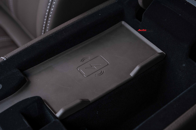 Vừa mua VinFast Lux A2.0 bản full, chủ xe chưa đi đăng kí đã bán với giá rẻ hơn Toyota Camry - Ảnh 19.