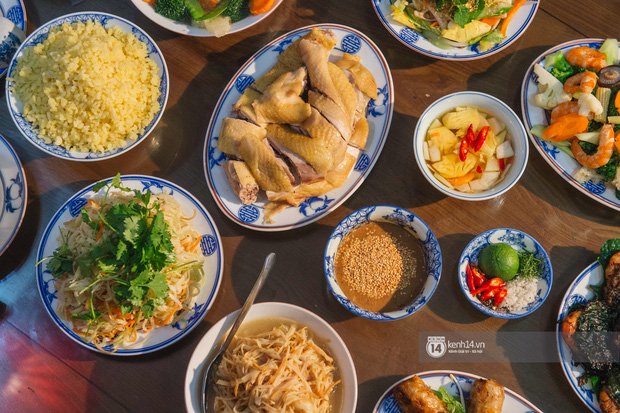Ngoài gốm sứ, Bát Tràng còn có mâm cỗ với món ăn tiến vua đặc biệt, đại diện cho cái tầm rất khác của ẩm thực Việt Nam - Ảnh 19.
