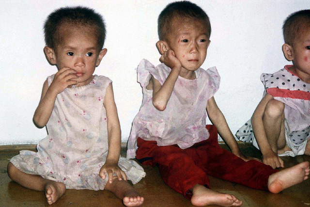  Ông Kim Jong Un so sánh tình hình Triều Tiên với nạn đói kinh hoàng khiến hàng triệu người chết  - Ảnh 1.