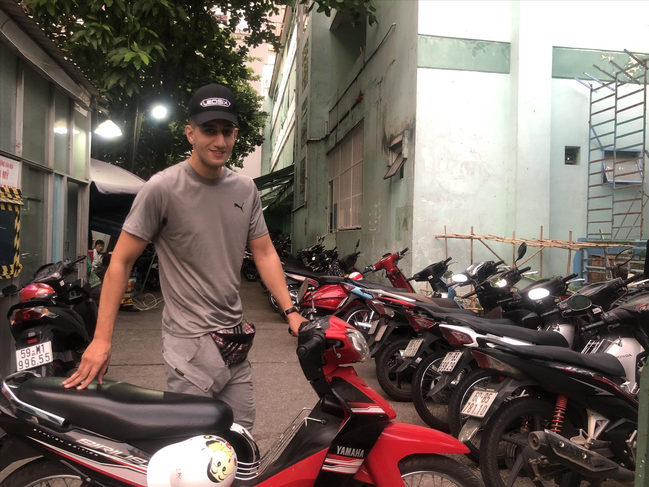  Tây mưu sinh ở ta  - Ảnh 1.