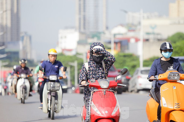 Bắc Bộ bước vào đợt nắng nóng gay gắt, có nơi trên 39 độ C - Ảnh 1.