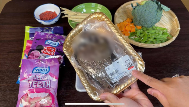 “Đột nhập” siêu thị Quỳnh Trần JP mua chân gấu ở Nhật, phát hiện sự thật “rùng mình” tới mức này - Ảnh 1.