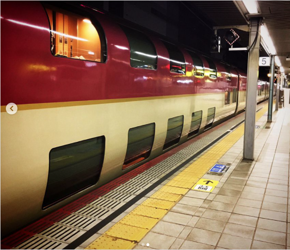  Có gì bên trong chuyến tàu xuyên đêm duy nhất còn sót lại ở Nhật Bản khiến khách du lịch phải thốt lên Không đi thì phí? - Ảnh 2.