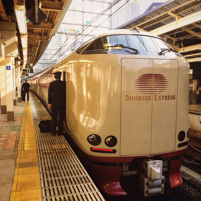  Có gì bên trong chuyến tàu xuyên đêm duy nhất còn sót lại ở Nhật Bản khiến khách du lịch phải thốt lên Không đi thì phí? - Ảnh 3.