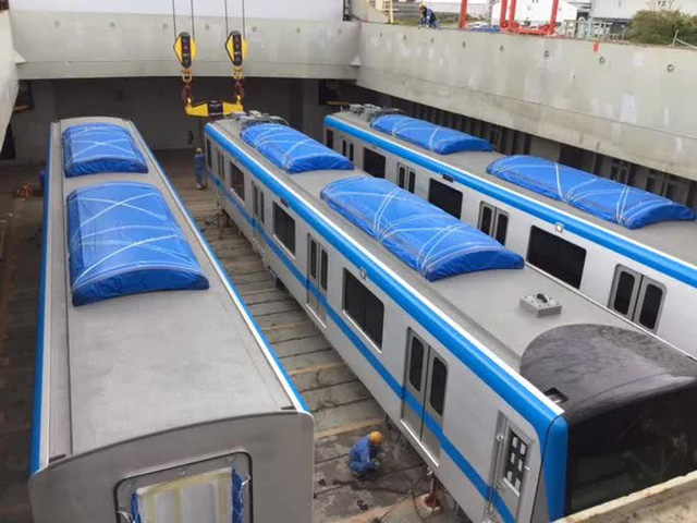  Hình ảnh đầu tiên 2 đoàn tàu metro số 1 về cảng TP HCM  - Ảnh 5.