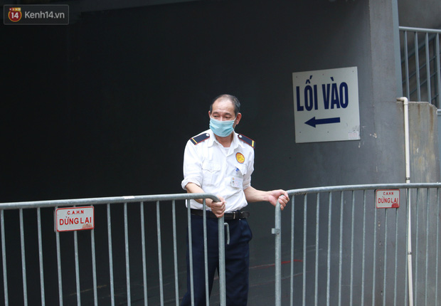 Hà Nội: Cách ly tạm thời chung cư 187 Nguyễn Lương Bằng, truy vết trường hợp tiếp xúc với ca mắc Covid-19 - Ảnh 11.