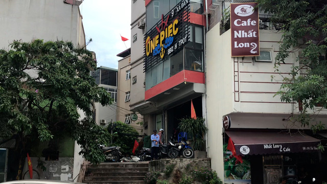 Lên VTV vì bán mực thối tẩm hóa chất, nhà hàng buffet tại Hà Nội nhận hàng loạt đánh giá 1 sao từ cộng đồng mạng - Ảnh 1.