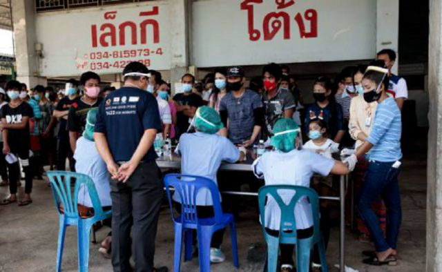 Số ca nhiễm Covid-19 tăng kỷ lục: Thái Lan đã nâng cảnh báo chống dịch lên mức cao nhất - Ảnh 4.