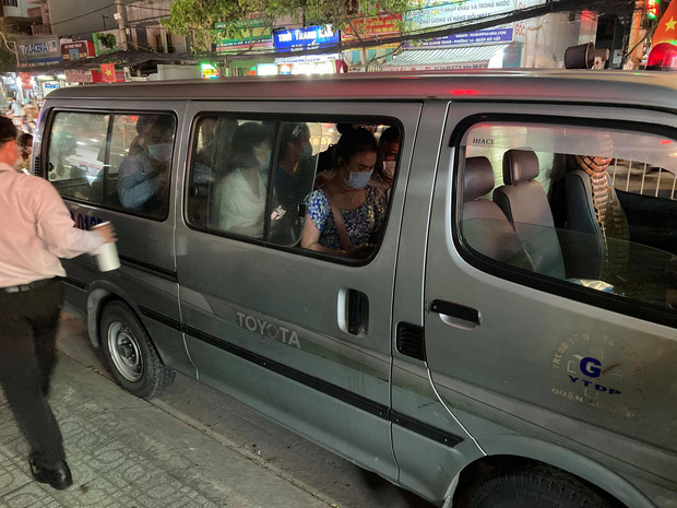  TP.HCM: Một phòng khám ở Gò Vấp bị tạm ngưng hoạt động, đưa 11 nhân viên đi cách ly tập trung - Ảnh 2.