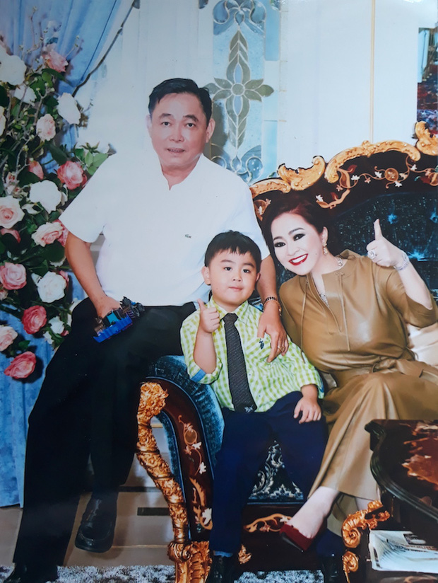 Được trao khối tài sản khổng lồ bao gồm cả khu du lịch Đại Nam, con trai út bà Phương Hằng là tỷ phú trẻ nhất Việt Nam? - Ảnh 4. Được trao khối tài sản khổng lồ bao gồm cả khu du lịch Đại Nam, con trai út bà Phương Hằng là tỷ phú trẻ nhất Việt Nam? - Ảnh 4.