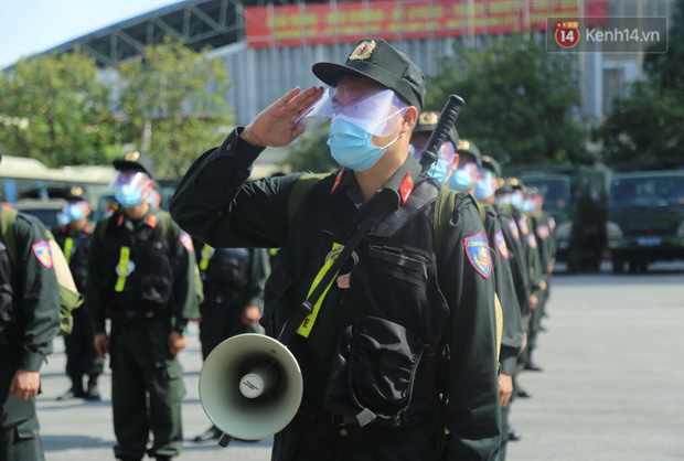  Ảnh: 300 học viên và 100 cảnh sát cơ động lên đường chi viện cho tỉnh Bắc Ninh - Ảnh 2.