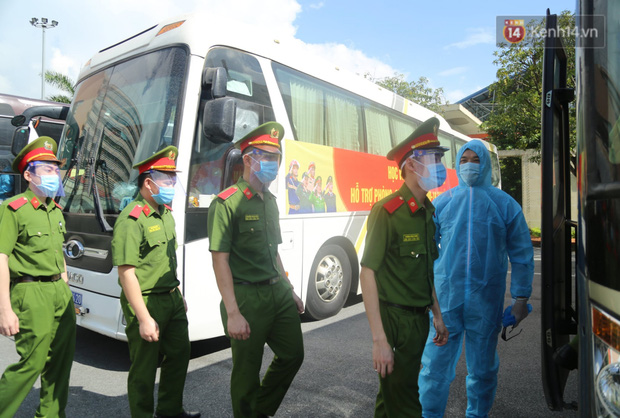  Ảnh: 300 học viên và 100 cảnh sát cơ động lên đường chi viện cho tỉnh Bắc Ninh - Ảnh 6.