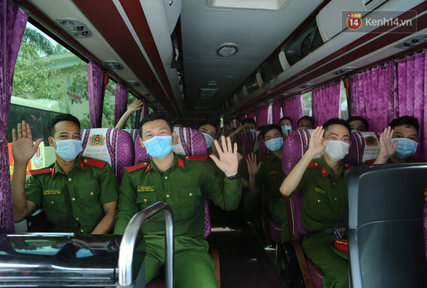  Ảnh: 300 học viên và 100 cảnh sát cơ động lên đường chi viện cho tỉnh Bắc Ninh - Ảnh 8.