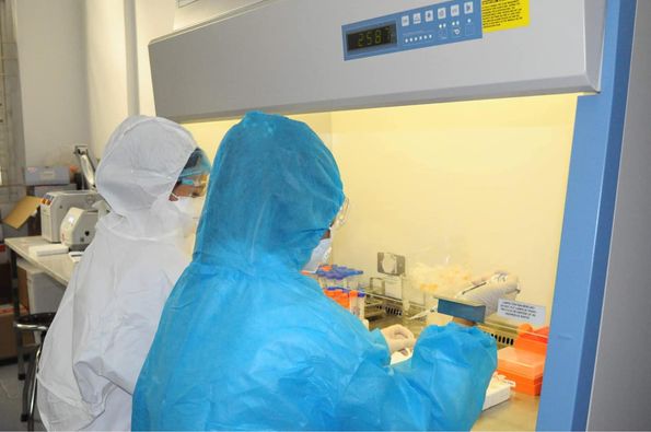  3 chuyên gia viện Pasteur Nha Trang vượt 1.300km giúp Bắc Giang đẩy nhanh xét nghiệm RT-PCR  - Ảnh 1.