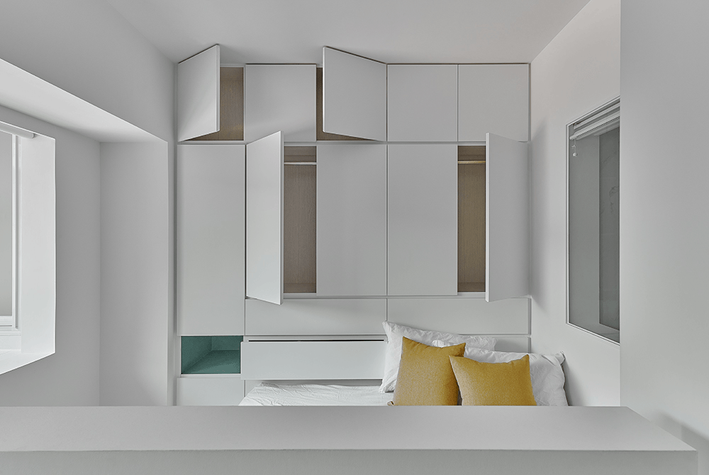 Căn hộ 22m² tối đa hóa không gian nhờ màu trắng kết hợp với hệ tủ lưu trữ thông minh - Ảnh 3.
