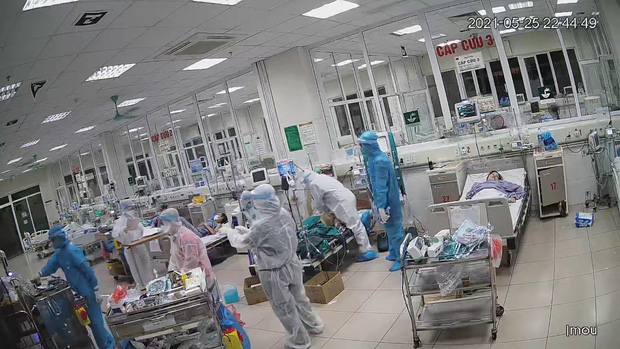  11 bệnh nhân Covid-19 nặng và siêu nặng được cứu sống thần kỳ tại Bệnh viện Bệnh Nhiệt đới Trung ương - Ảnh 1.