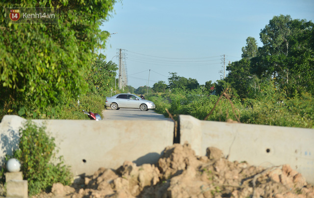  Hà Nội: Đông Anh lập chốt kiểm soát khu vực giáp ranh Bắc Ninh, ô tô quay đầu, hàng dài xe cơ giới chờ khai báo y tế  - Ảnh 8.