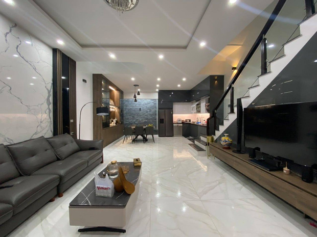 Cơ ngơi của Hải Quế: 3 tầng hoành tráng, cưng vợ nên đầu tư hẳn nhà tắm 200 triệu - Ảnh 4. Cơ ngơi của Hải Quế: 3 tầng hoành tráng, cưng vợ nên đầu tư hẳn nhà tắm 200 triệu - Ảnh 4.