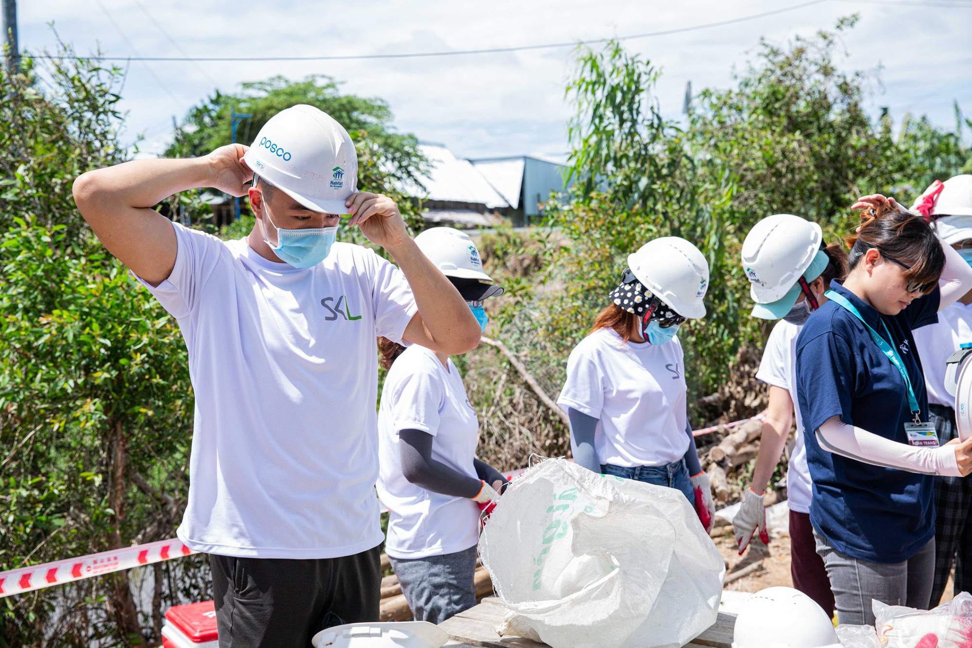 Cặp đôi F2 kín tiếng của gia tộc Sơn Kim Group: Trai tài gái sắc, học trường Top 57 Đại học tốt nhất thế giới, bước đầu tiếp quản cơ nghiệp gia đình - Ảnh 5. Cặp đôi F2 kín tiếng của gia tộc Sơn Kim Group: Trai tài gái sắc, học trường Top 57 Đại học tốt nhất thế giới, bước đầu tiếp quản cơ nghiệp gia đình - Ảnh 5.