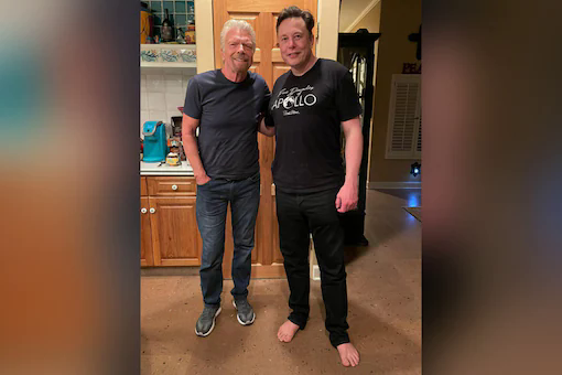 Elon Musk ‘hẹn hò’ tỷ phú Richard Branson lúc 3h sáng tại phòng bếp - Ảnh 1.