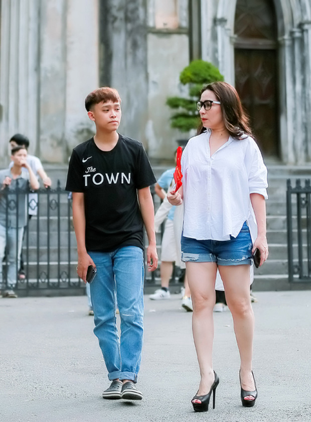 1 tháng sau liên hoàn drama, Phi Nhung và Hồ Văn Cường đồng lòng làm 1 việc đặc biệt ý nghĩa - Ảnh 6. 1 tháng sau liên hoàn drama, Phi Nhung và Hồ Văn Cường đồng lòng làm 1 việc đặc biệt ý nghĩa - Ảnh 6.