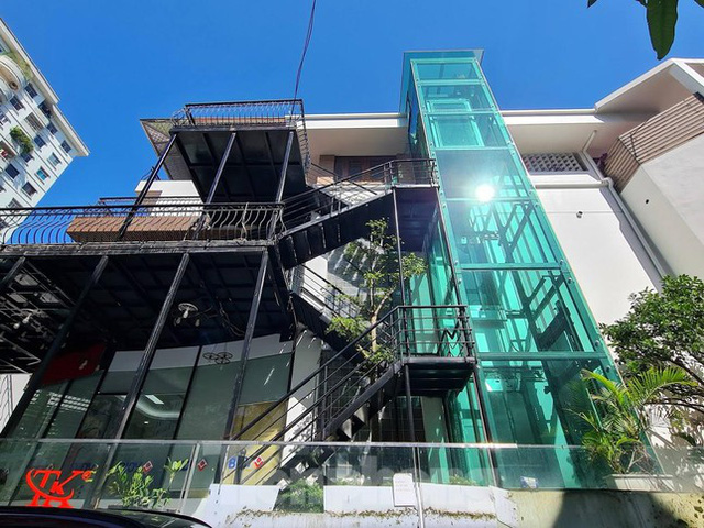  Cận cảnh biệt thự nhà giàu cơi nới phá vỡ quy hoạch trong khu đô thị ở Hà Nội  - Ảnh 5.