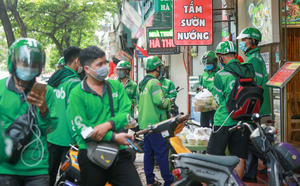 GĐ Sở GTVT Hà Nội: Không cấm shipper bưu chính, siêu thị giao hàng thiết yếu cho người dân - Ảnh 2.