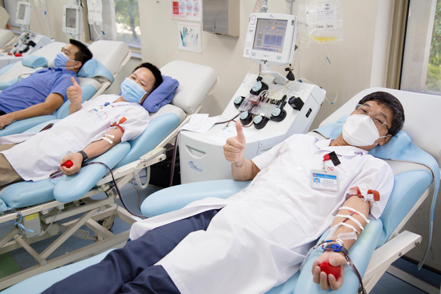  Ngân hàng máu kêu cứu vì nguồn dự trữ cạn kiệt, các điểm hiến máu vắng bóng người do dịch COVID-19 - Ảnh 7.