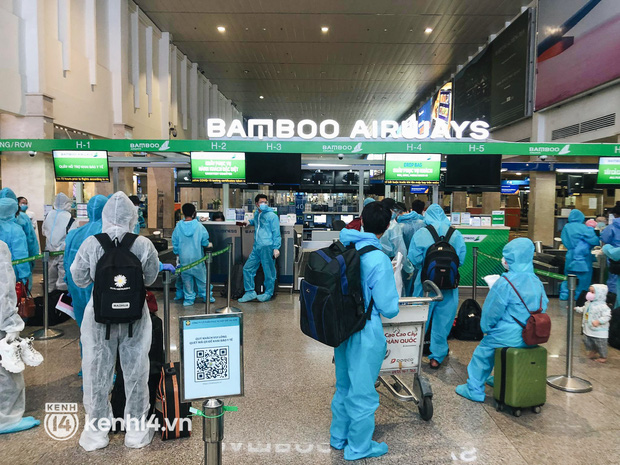 Chuyến bay miễn phí thứ 4 cất cánh rời TP.HCM, đã có 763 người Bình Định về quê tránh dịch - Ảnh 7.