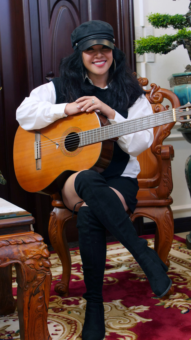 Ca sĩ từng có cát xê cao top 10 Việt Nam: 2 đời chồng, bỏ học đi hát và giàu nhờ buôn bất động sản - Ảnh 2.