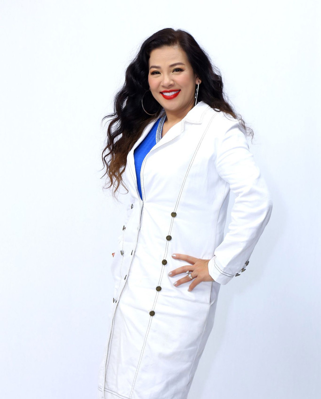 Ca sĩ từng có cát xê cao top 10 Việt Nam: 2 đời chồng, bỏ học đi hát và giàu nhờ buôn bất động sản - Ảnh 3.