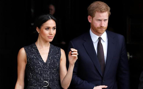 Bị chê bai nói nhiều hơn làm, vợ chồng Meghan Markle đáp trả dư luận đầy sâu cay - Ảnh 1.